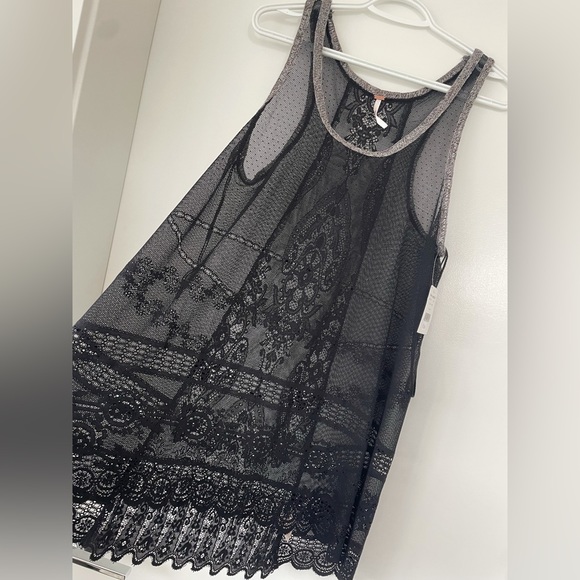 Free People - Black Lace Coverup  NWT - Picture 3 of 3